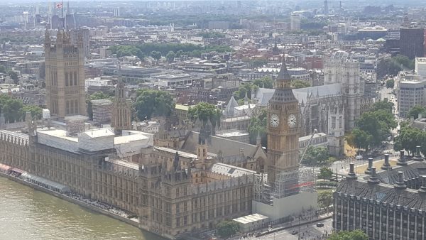 35 Londres - Palace of Westminster