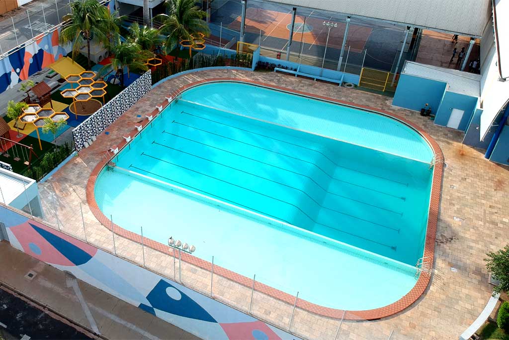 slide_piscina1_20211122